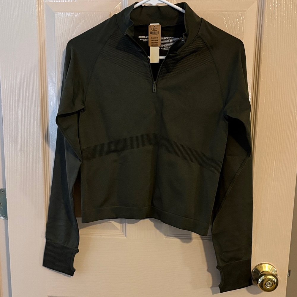 NWT pink brand crop seamless top deep olive green size M/L.